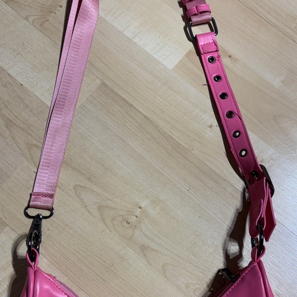Chic Pink Shoulder Bag with Stud Accents - Picture 7 of 9